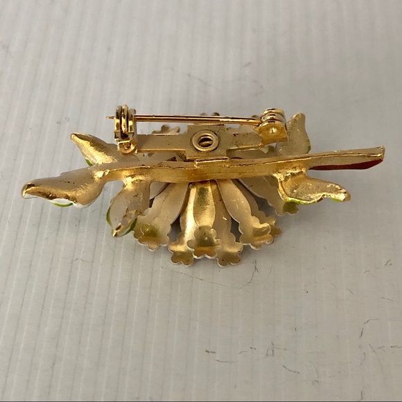 Vintage 50s/60s Enamel Flower Brooch - Picture 3 of 5